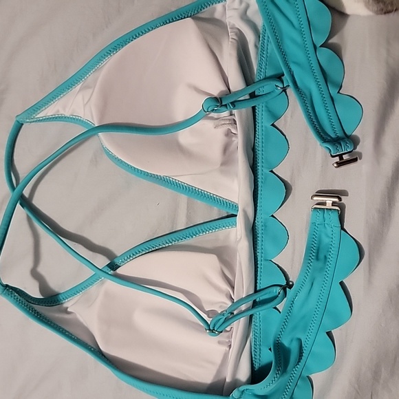 Cupshe bikini top - Picture 2 of 3